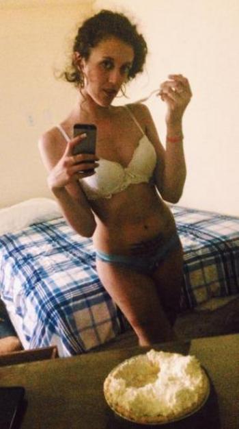 Olivia Nicole, 26  female escort, Anchorage