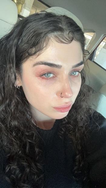 Lizzy, 23  female escort, Anchorage