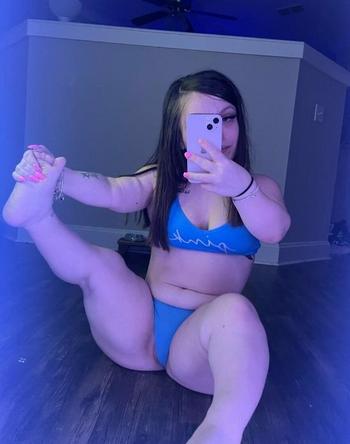 702-627-0557, 24  female escort, Anchorage